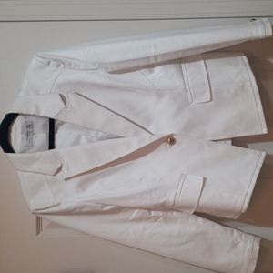 Tahari blazer